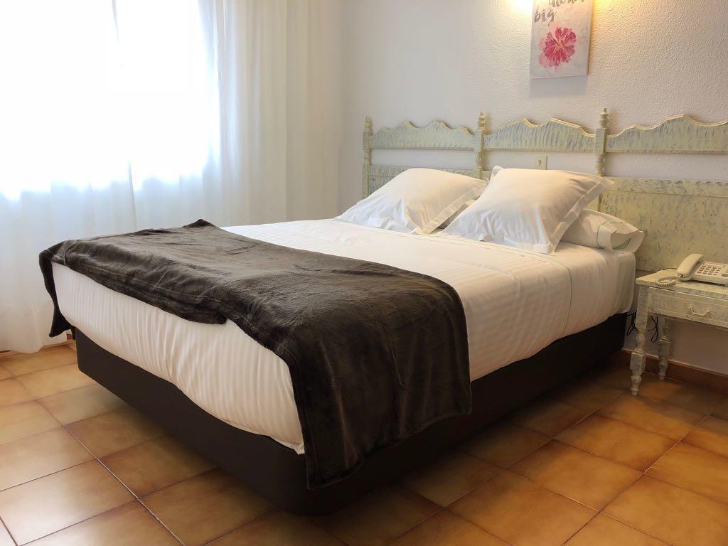 Hotel Las Rocas De Isla Plana Extérieur photo